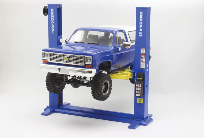 RC Car Action - RC Cars & Trucks | RC4WD’s BendPak Car Lift Is The Ultimate Scale Garage Accessory