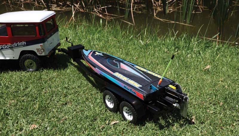 RC Car Action - RC Cars & Trucks | Lakeside Domination: Summer Fun With RC4WD’s Gelande II RTR & Oxidean Marine’s Mini-Dom Speedboat