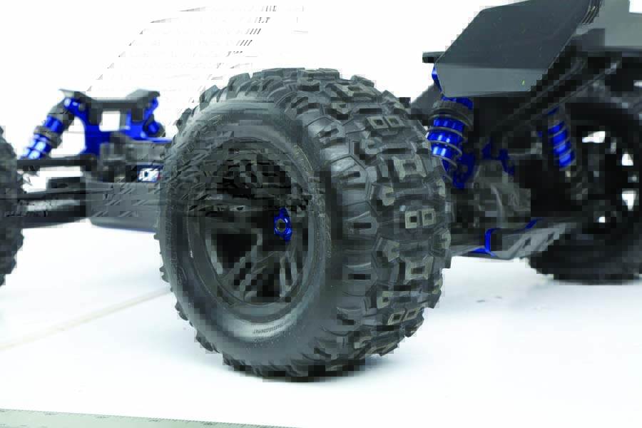 Sledge rides on oversized 6.7-inch diameter Sledgehammer tires that are mounted and glued to 3.8-inch wheels. 