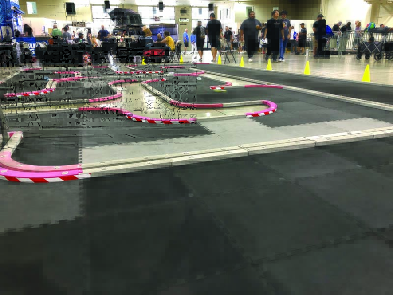 A larger 50cm-wide version of the RCP track is used in most popular Mini Z competitive racing series. 