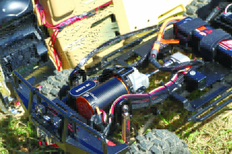 Spektrum and Reef’s RC components provide the rig with plenty of crawling capability.
