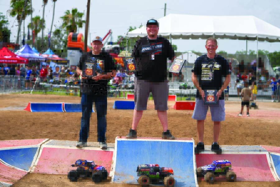 Grave Digger Class Podium: Johnathan Schultz 1st, Trever Adamo 2nd and Tad Goad 3rd.