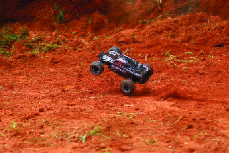 Light'em up! - Driving The Updated &  LED-Equipped Traxxas Rustler RC Stadium Truck