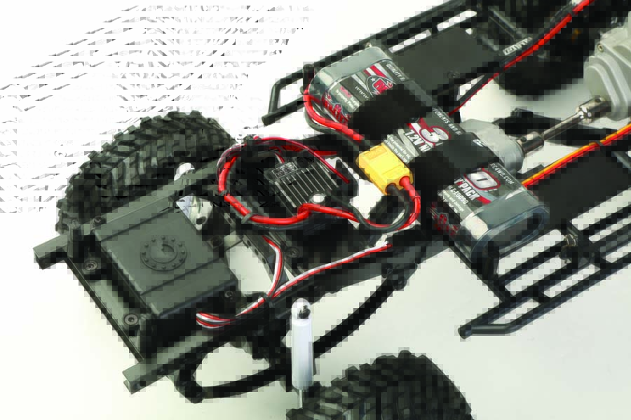 A neat electronics layout keeps the rig balanced. Note the molded fuel cell that doubles as an electronics storage box. 