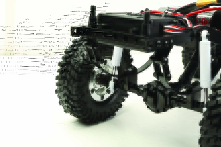 RC4WD’s Superlift Superide scale shock absorbers offer realistic looks and trail-worthy performance. 