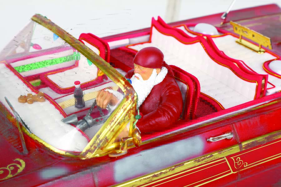 The Santa driver figure was made custom by Headhunter Studios.
