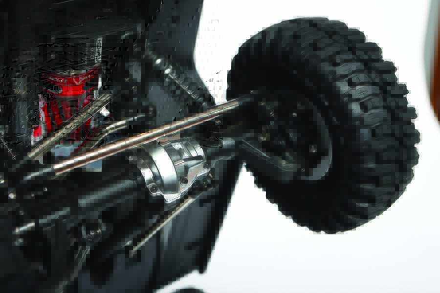 Gen9 uses newly designed portal axles and a specially designed panhard bar that helps eliminate bump steer and axle sway.