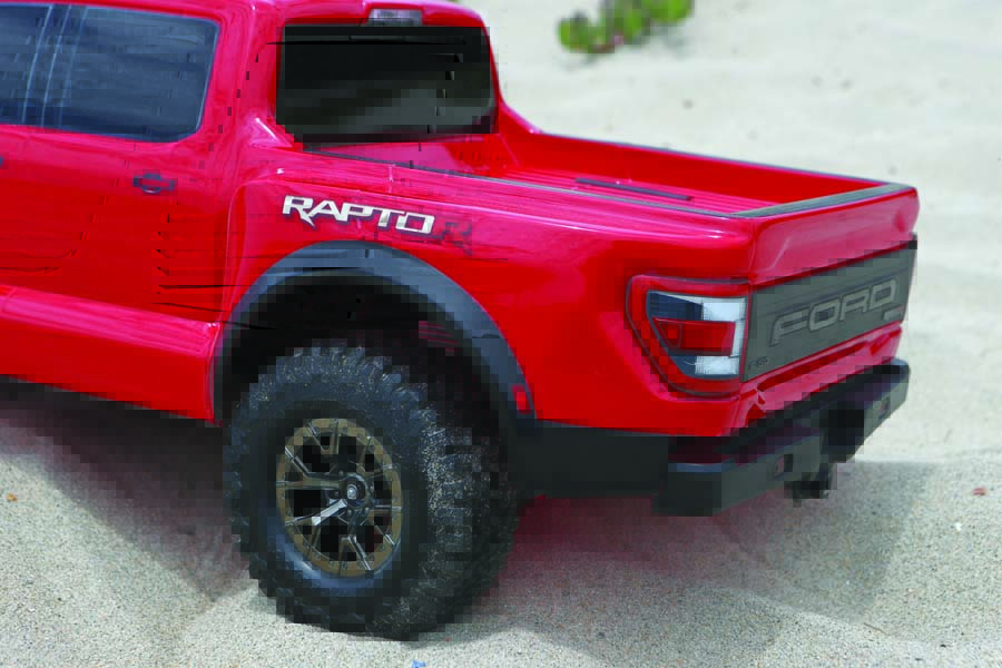 Accurate paint and decal details bring out the pick-up’s scale realism.